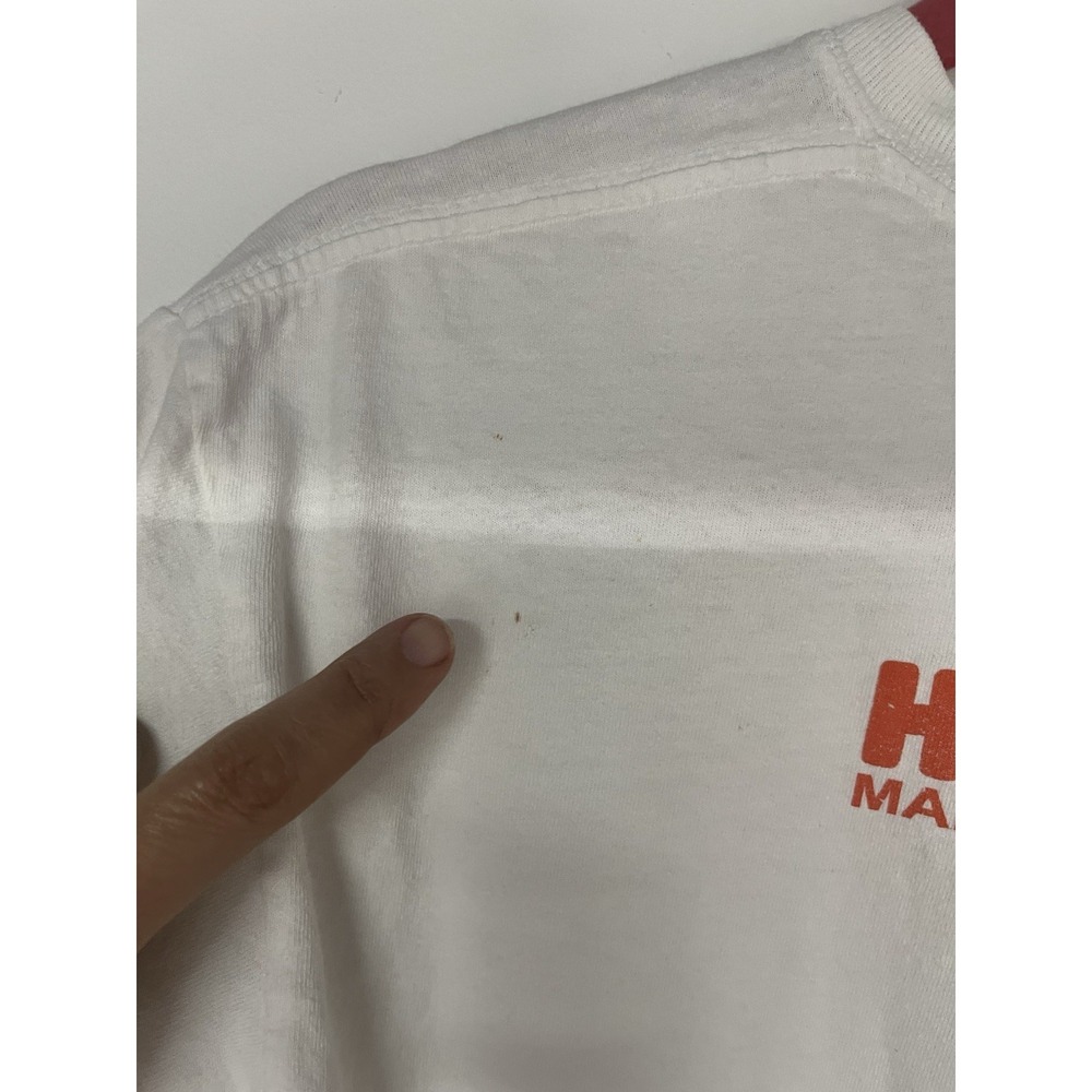 Hooters Virginia Beach VA Graphic T-Shirt White Gildan Medium - Picture 9 of 9